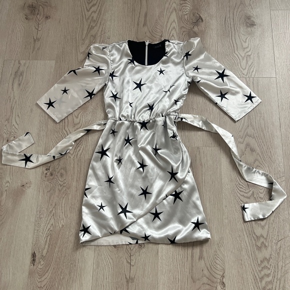 Jamie Girls Silk Wrap Effect Silver with Black Stars Sz. 8 - Picture 4 of 5